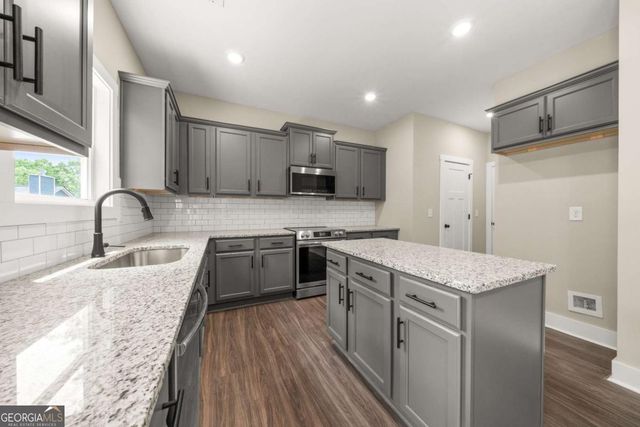 500 BENSON MEADOWS Drive, Dallas, GA 30157