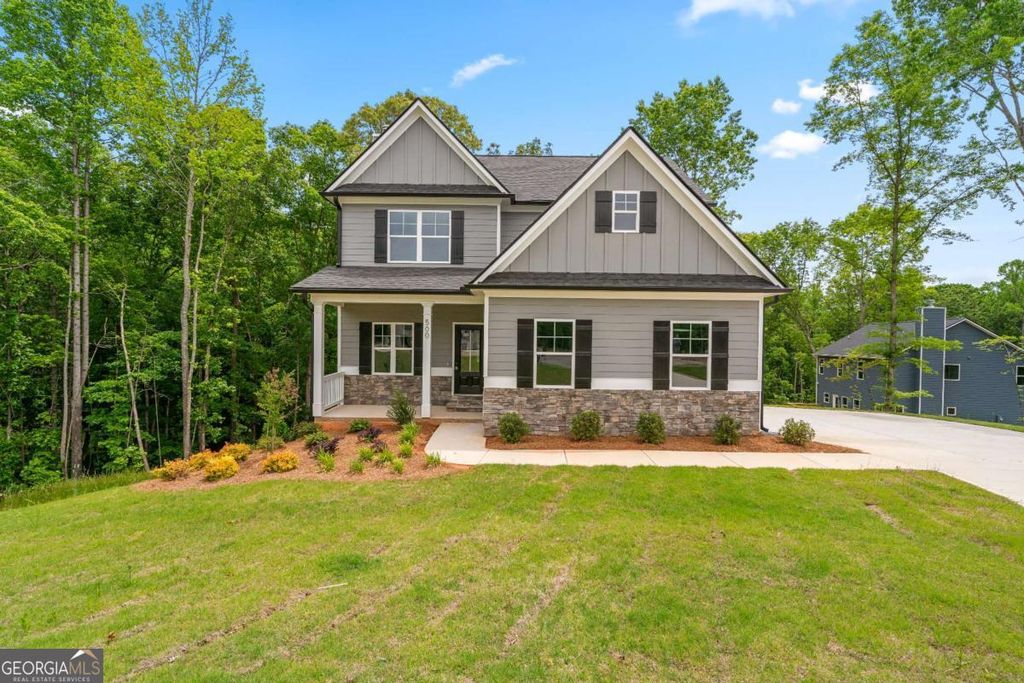 500 BENSON MEADOWS Drive, Dallas, GA 30157