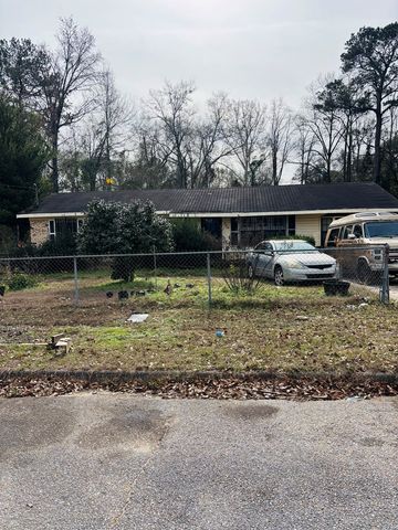 204 NW Lincoln St, Dothan, AL 36303