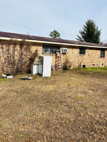 204 NW Lincoln St, Dothan, AL 36303