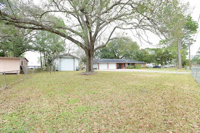 317 Patrick Dr, Schriever, LA 70395