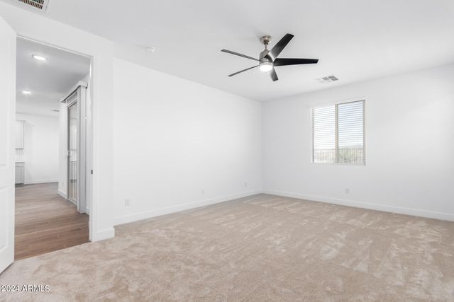 44312 N 44th Lane, New River, AZ 85087
