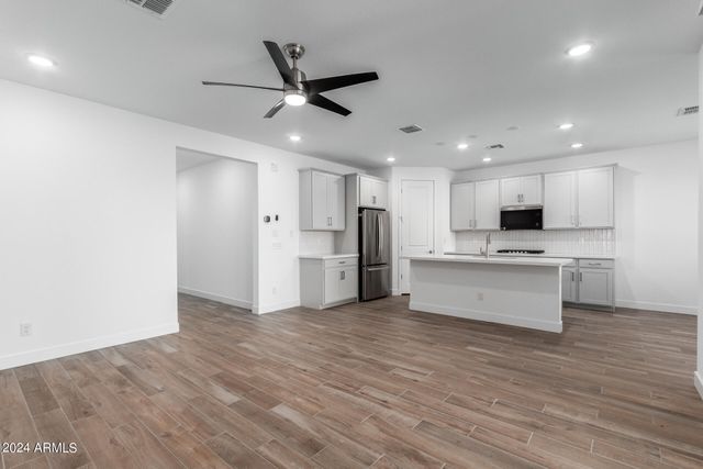44312 N 44th Lane, New River, AZ 85087