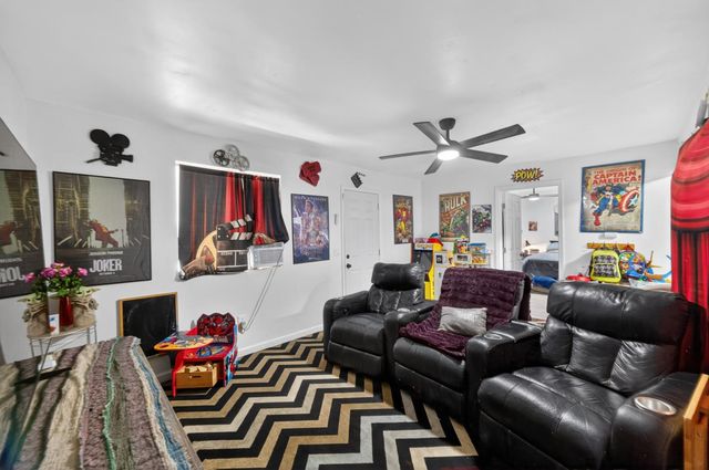 1005 Hawk Ave, Sacramento, CA 95833