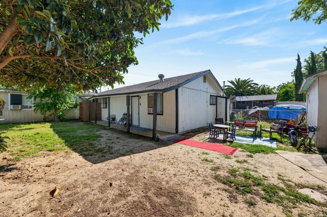 1005 Hawk Ave, Sacramento, CA 95833