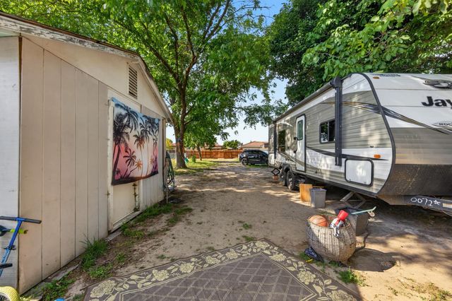 1005 Hawk Ave, Sacramento, CA 95833