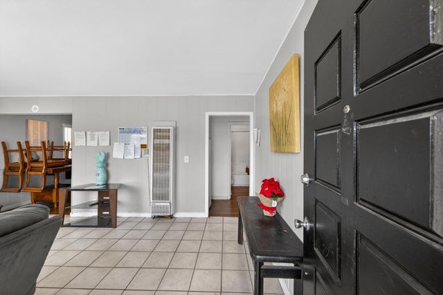 1005 Hawk Ave, Sacramento, CA 95833