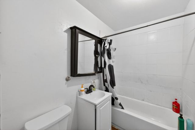 1005 Hawk Ave, Sacramento, CA 95833