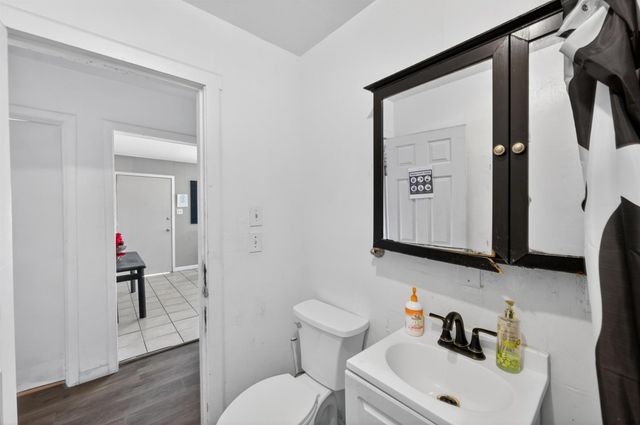 1005 Hawk Ave, Sacramento, CA 95833