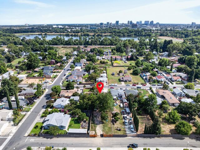 1005 Hawk Ave, Sacramento, CA 95833