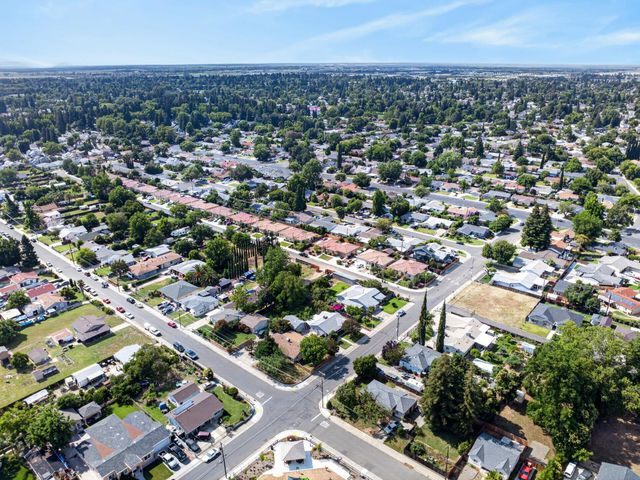 1005 Hawk Ave, Sacramento, CA 95833