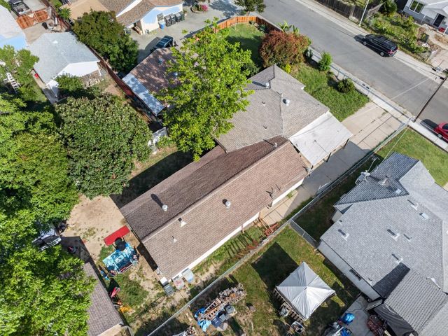 1005 Hawk Ave, Sacramento, CA 95833