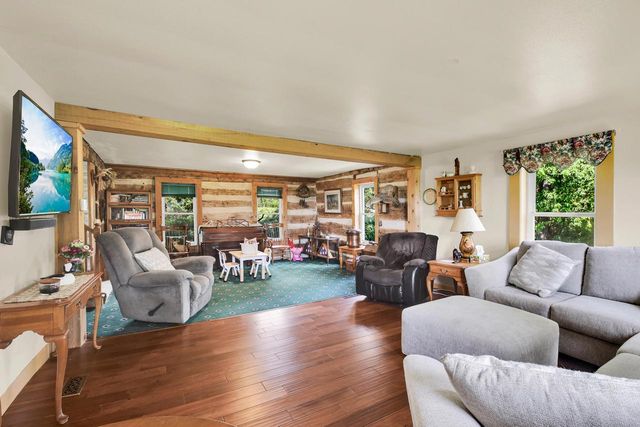 6386 Alpine DRIVE, West Bend, WI 53095