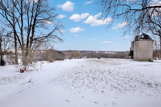 6386 Alpine DRIVE, West Bend, WI 53095