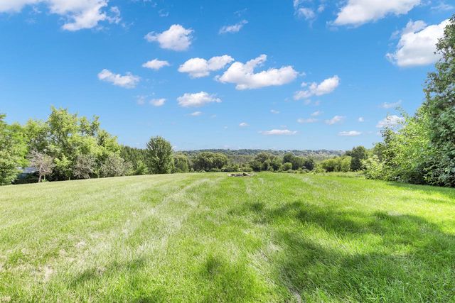 6386 Alpine DRIVE, West Bend, WI 53095