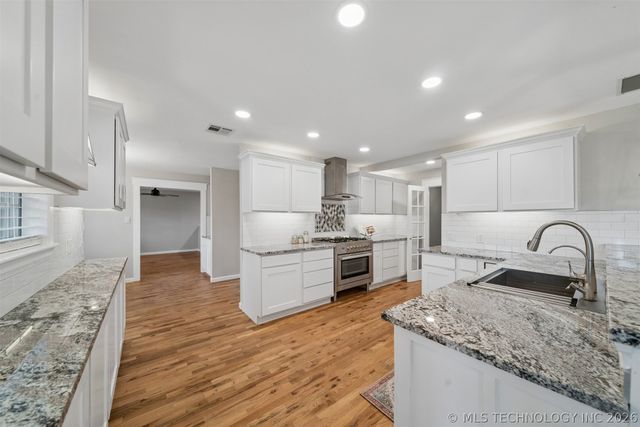 11800 E 106th Street N, Owasso, OK 74055
