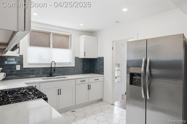 4612 Balfour Road, Detroit, MI 48224