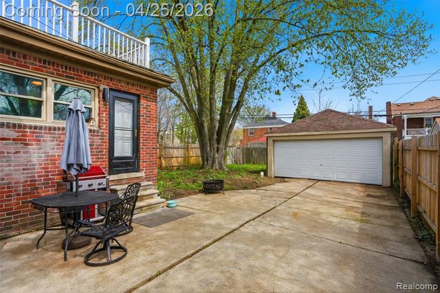 4612 Balfour Road, Detroit, MI 48224