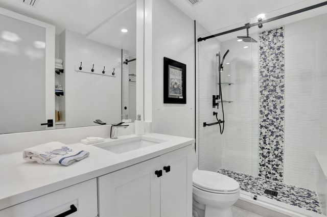 1149 Hillsboro Mile 112, Hillsboro Beach, FL 33062