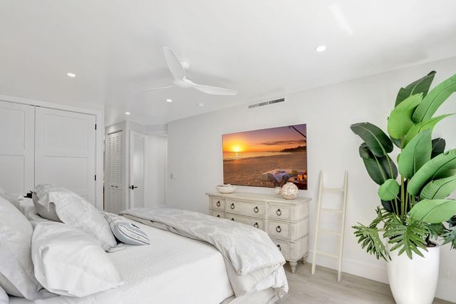 1149 Hillsboro Mile 112, Hillsboro Beach, FL 33062