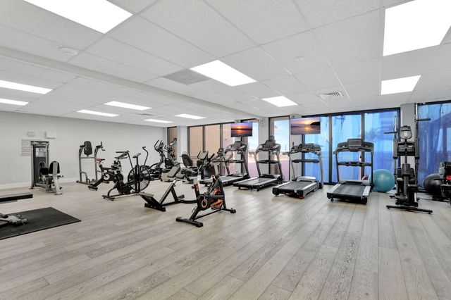 1149 Hillsboro Mile 112, Hillsboro Beach, FL 33062