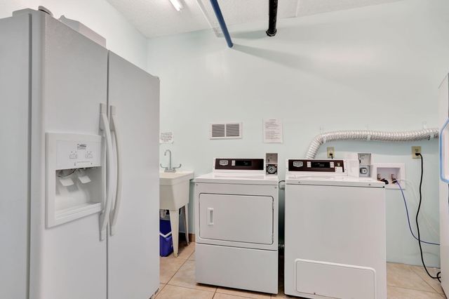 1149 Hillsboro Mile 112, Hillsboro Beach, FL 33062