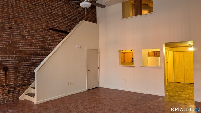 839 Main Street APT 98, Torrington, CT 06790
