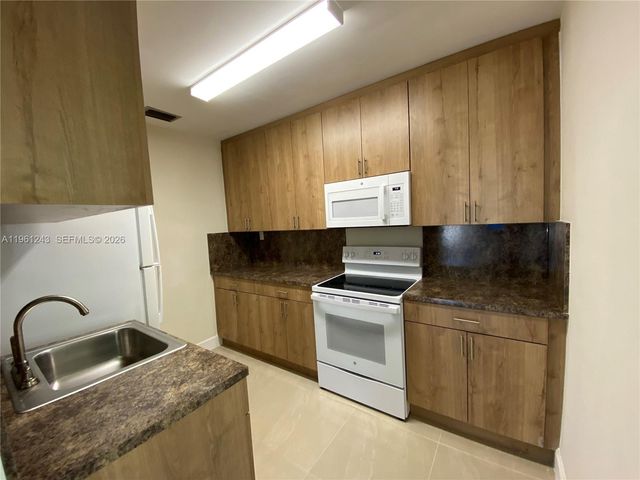 1158 SW 11th Ave 1160, Miami, FL 33129