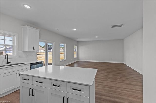 407 Pinnacle Drive, Randleman, NC 27317