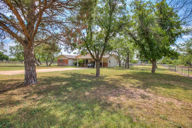 7686 Gladiola Avenue, San Angelo, TX 76901