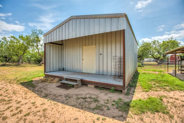 7686 Gladiola Avenue, San Angelo, TX 76901