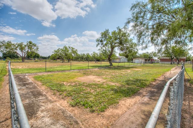 7686 Gladiola Avenue, San Angelo, TX 76901