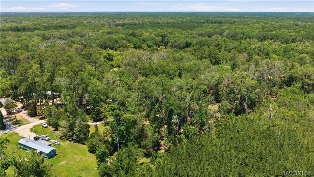 17631 SE 37th Avenue, Inglis, FL 34449