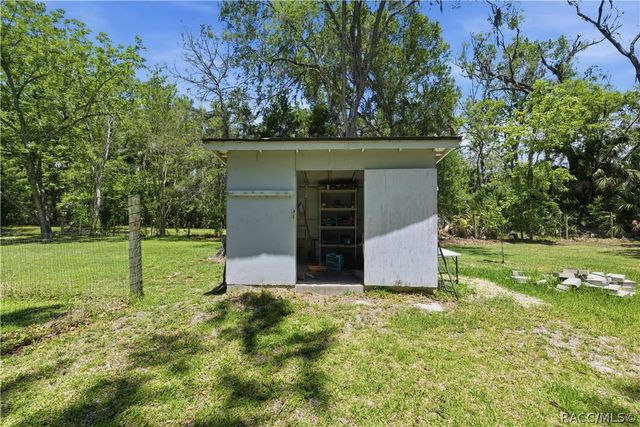 17631 SE 37th Avenue, Inglis, FL 34449