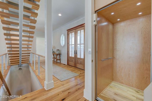 7 S Waterfront Place, Hampstead, NC 28443