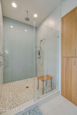 7 S Waterfront Place, Hampstead, NC 28443