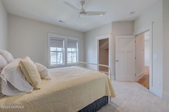 7 S Waterfront Place, Hampstead, NC 28443