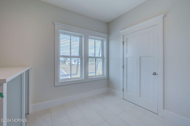 7 S Waterfront Place, Hampstead, NC 28443