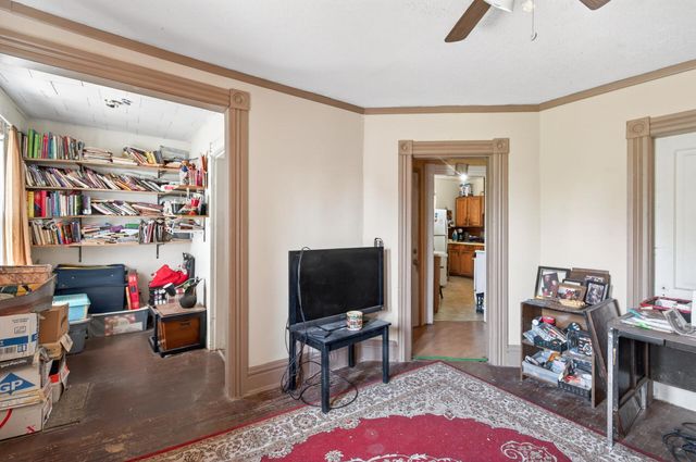 867 Aurora Avenue, Saint Paul, MN 55104