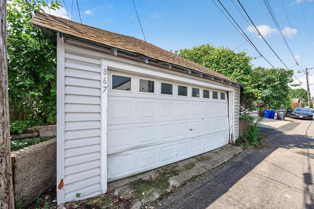 867 Aurora Avenue, Saint Paul, MN 55104
