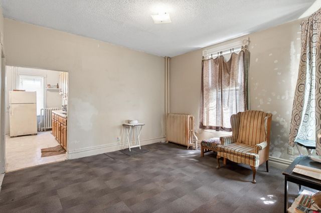 867 Aurora Avenue, Saint Paul, MN 55104