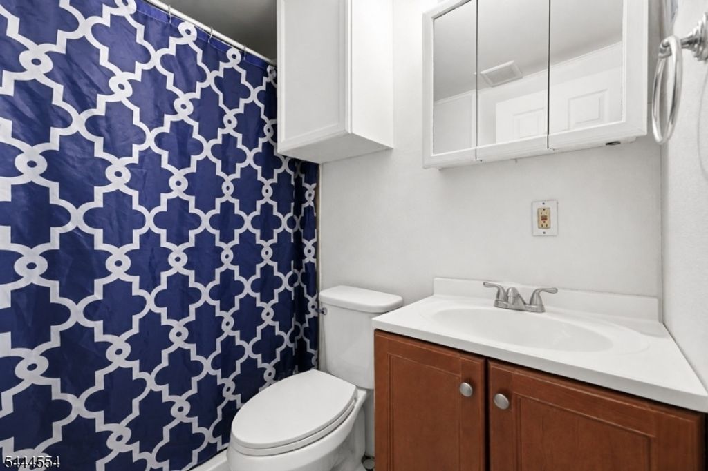720 Mary St, Perth Amboy City, NJ 08861 — photo 5