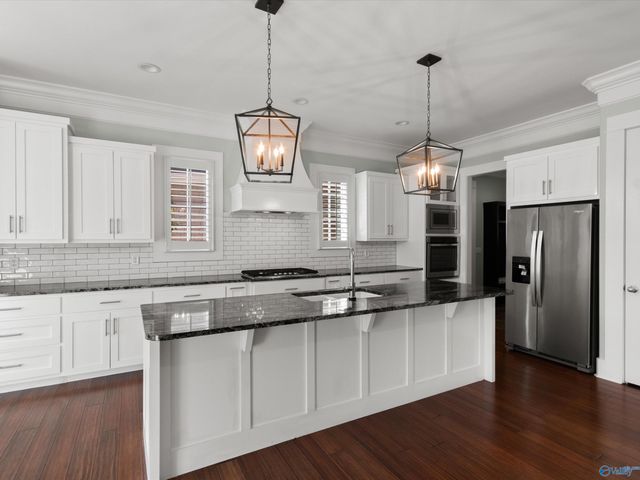 5405 Spring Creek Drive, Guntersville, AL 35976