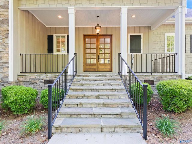 5405 Spring Creek Drive, Guntersville, AL 35976
