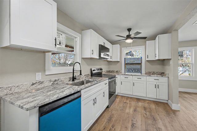 4220 Ramey Avenue, Fort Worth, TX 76105