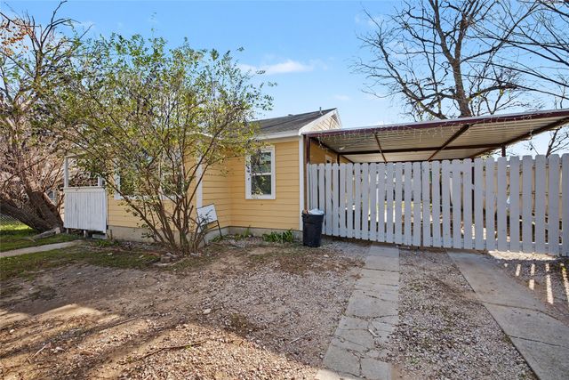 4220 Ramey Avenue, Fort Worth, TX 76105