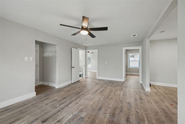 4220 Ramey Avenue, Fort Worth, TX 76105