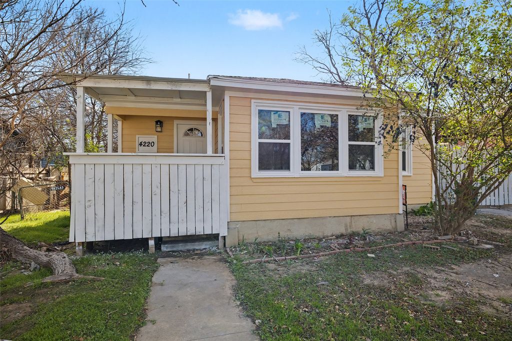 4220 Ramey Avenue, Fort Worth, TX 76105