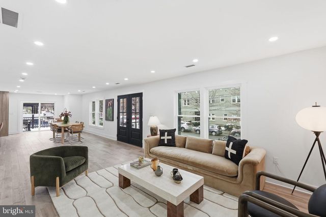 1355 LONGFELLOW ST NW, Washington, DC 20011