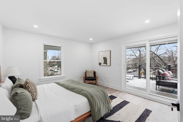 1355 LONGFELLOW ST NW, Washington, DC 20011
